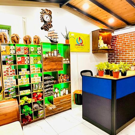 Otha Shy Airport Transit Hotel Katunayaka Екстериор снимка