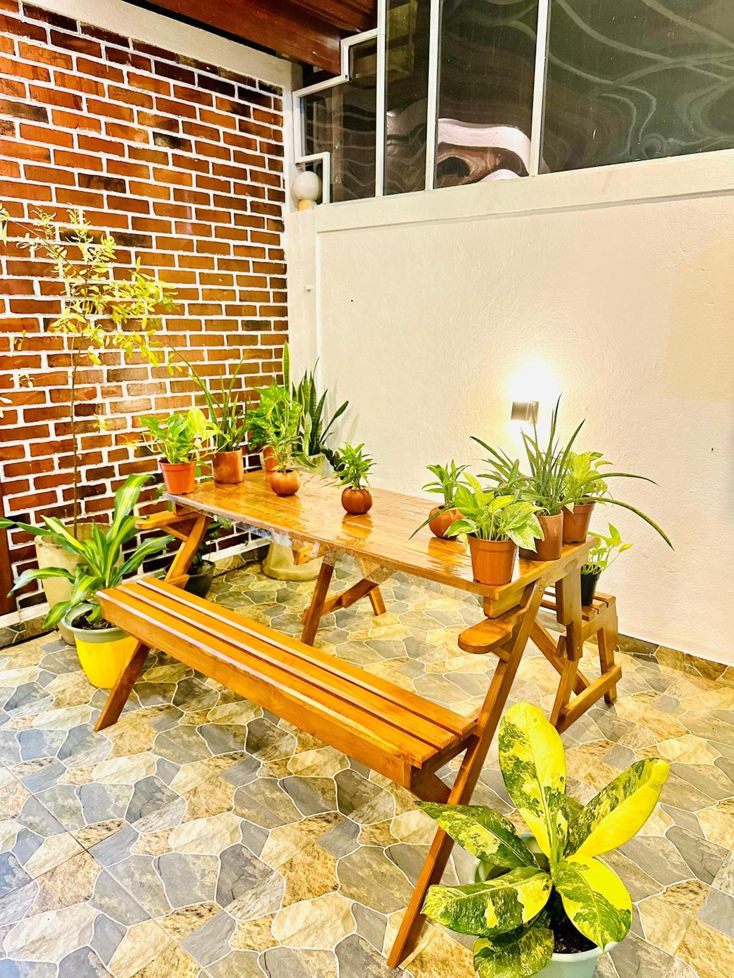 Otha Shy Airport Transit Hotel Katunayaka Екстериор снимка